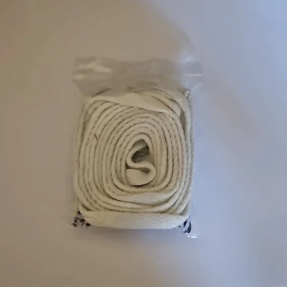 4 for $18 Vans Off White Laces - Picture 2 of 4